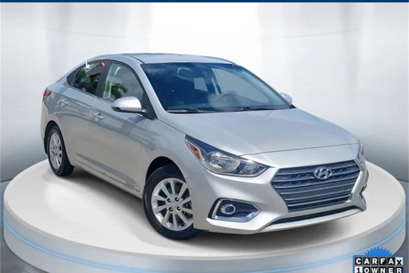 2021 Hyundai Accent SEL photo 1