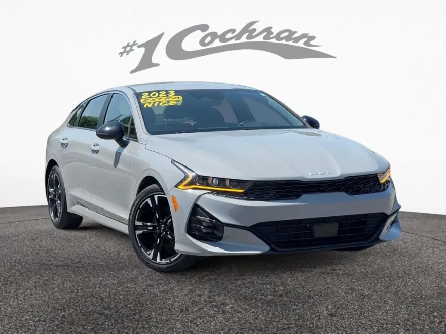 2023 Kia K5 GT-Line photo 1