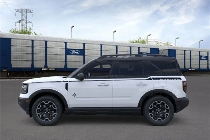 2025 Ford Bronco Sport Outer Banks photo 1