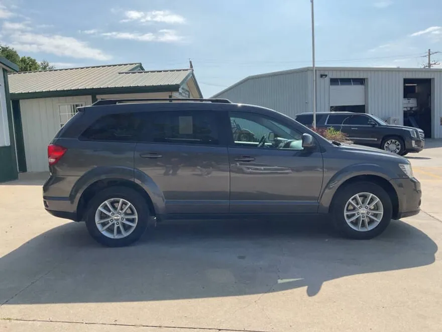 2015 Dodge Journey SXT photo 1