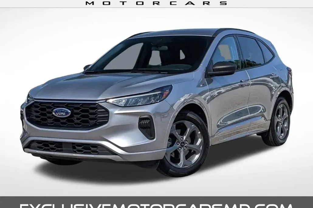 2024 Ford Escape ST-Line photo 1
