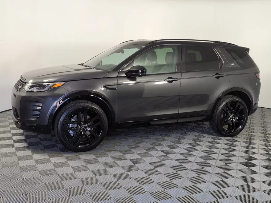 2025 Land Rover Discovery Sport Dynamic SE photo 1