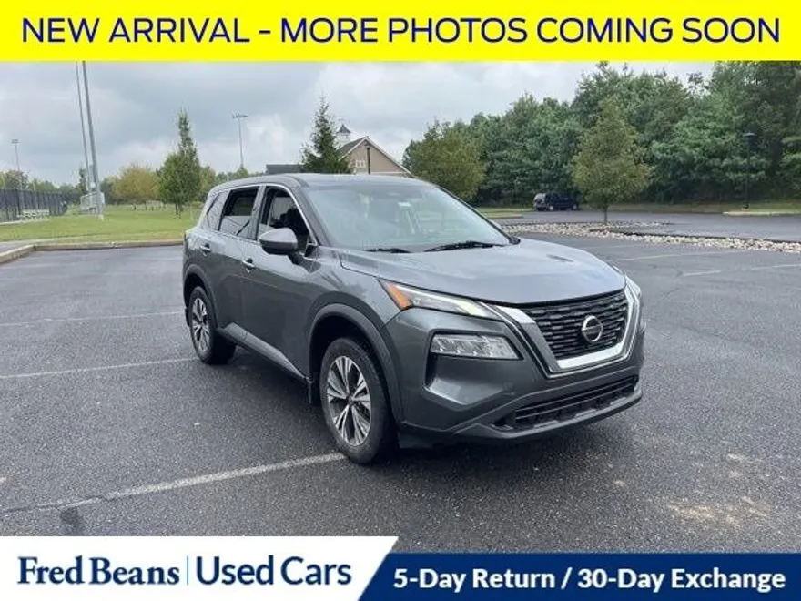 2021 Nissan Rogue SV photo 1