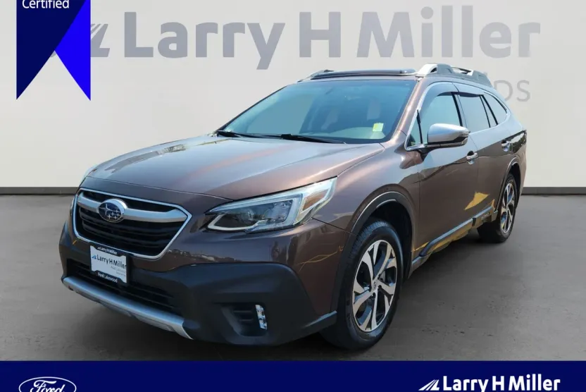 2020 Subaru Outback Touring photo 1