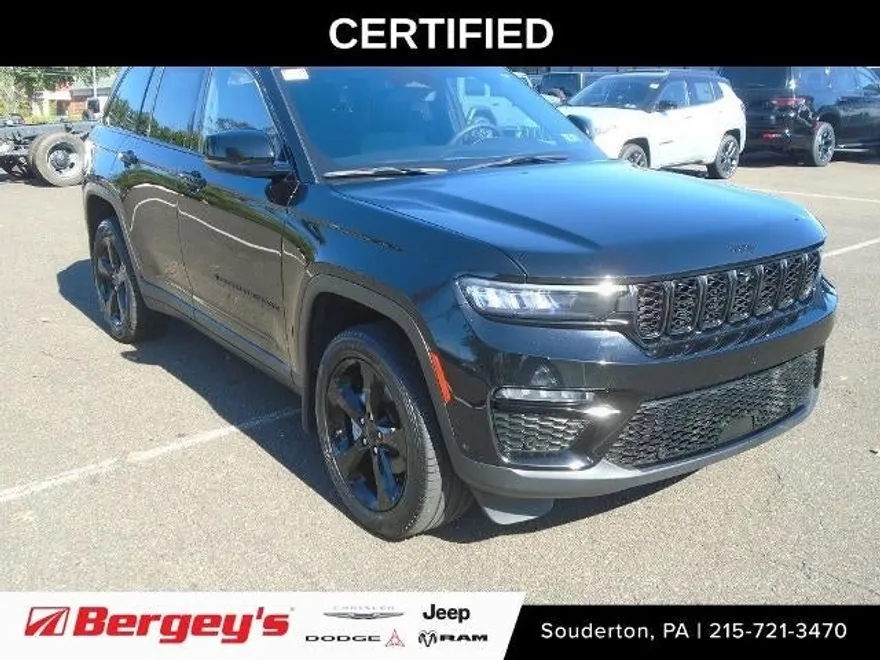 2024 Jeep Grand Cherokee Limited photo 1