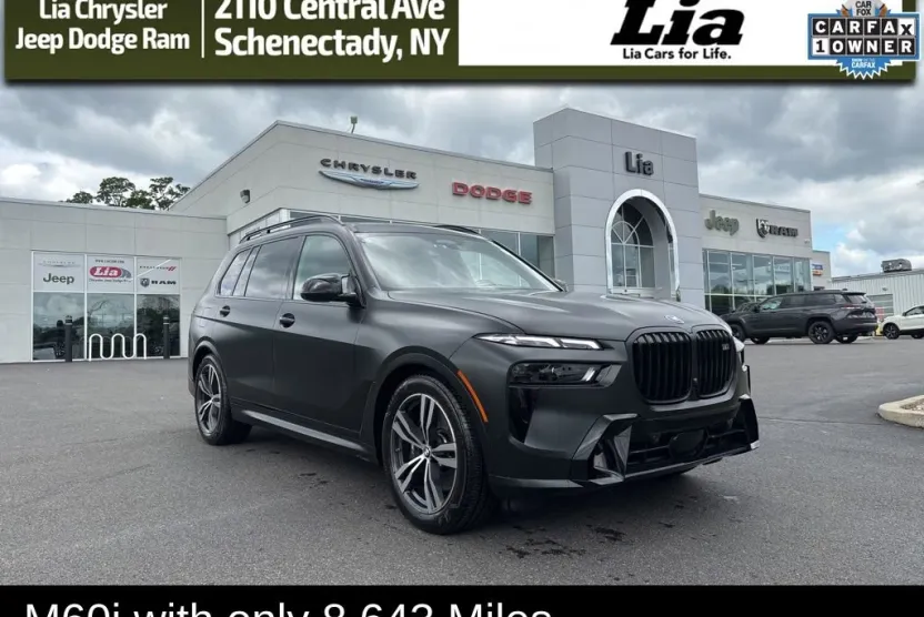 2025 Bmw X7 M60i photo 1