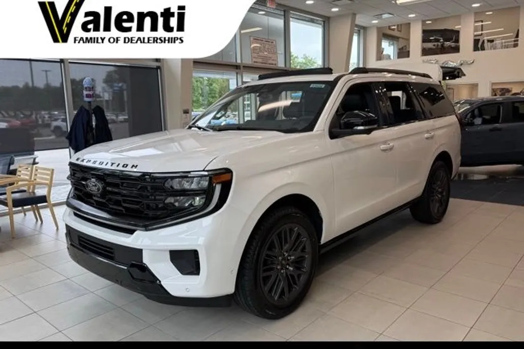 2025 Ford Expedition Platinum photo 1