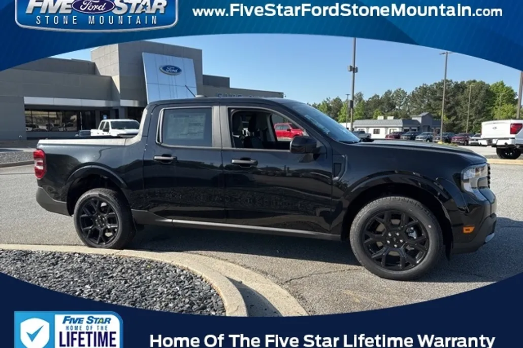 2025 Ford Maverick XLT photo 1