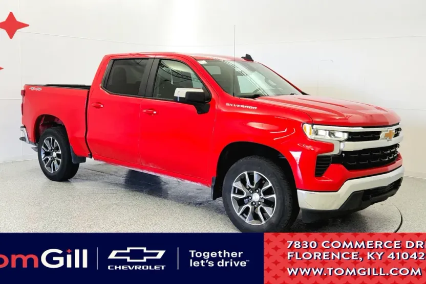 2022 Chevrolet Silverado 1500 LT photo 1