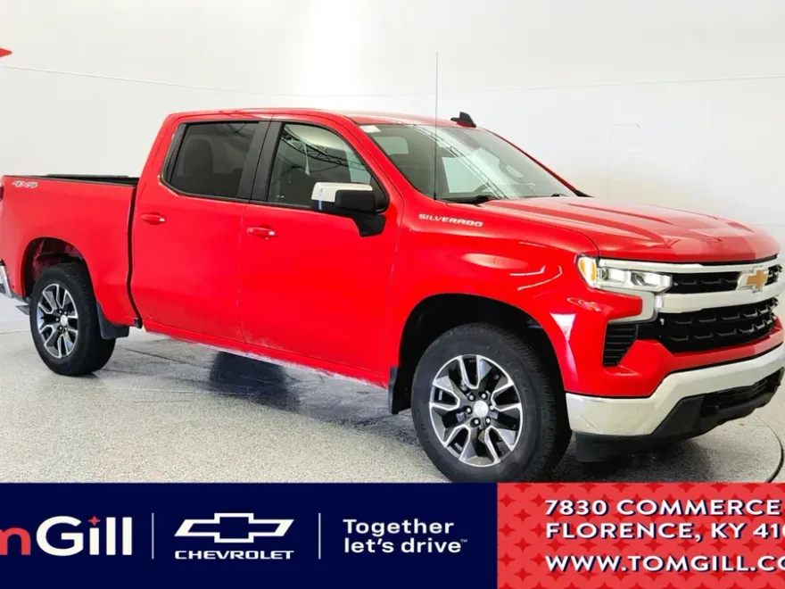 2022 Chevrolet Silverado 1500 LT photo 1