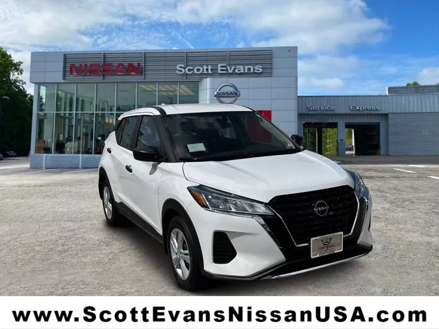 2025 Nissan Kicks Play S photo 1