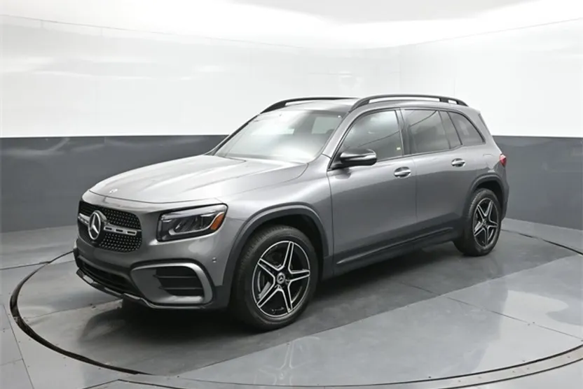 2024 Mercedes Benz GLB 250 photo 1