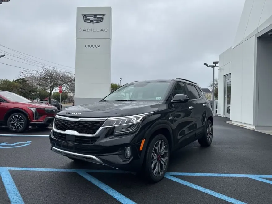 2022 Kia Seltos SX photo 1