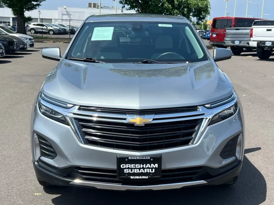 2023 Chevrolet Equinox LT photo 1