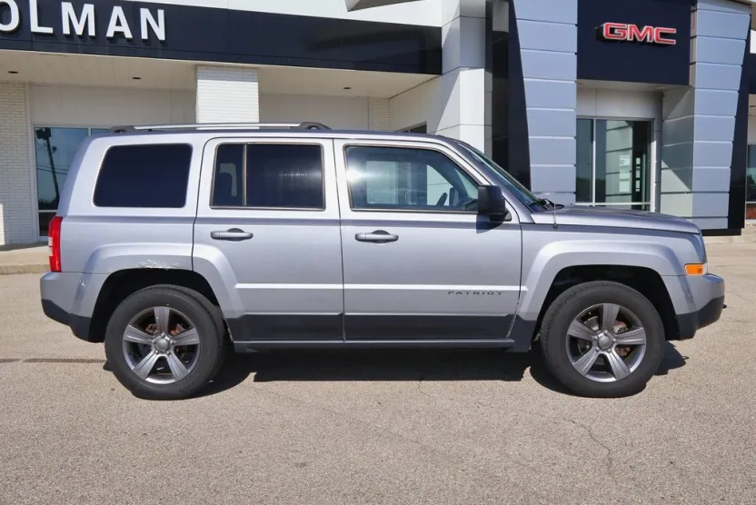 2016 Jeep Patriot Sport photo 1