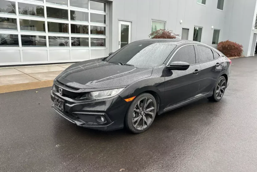 2019 Honda Civic Sport photo 1