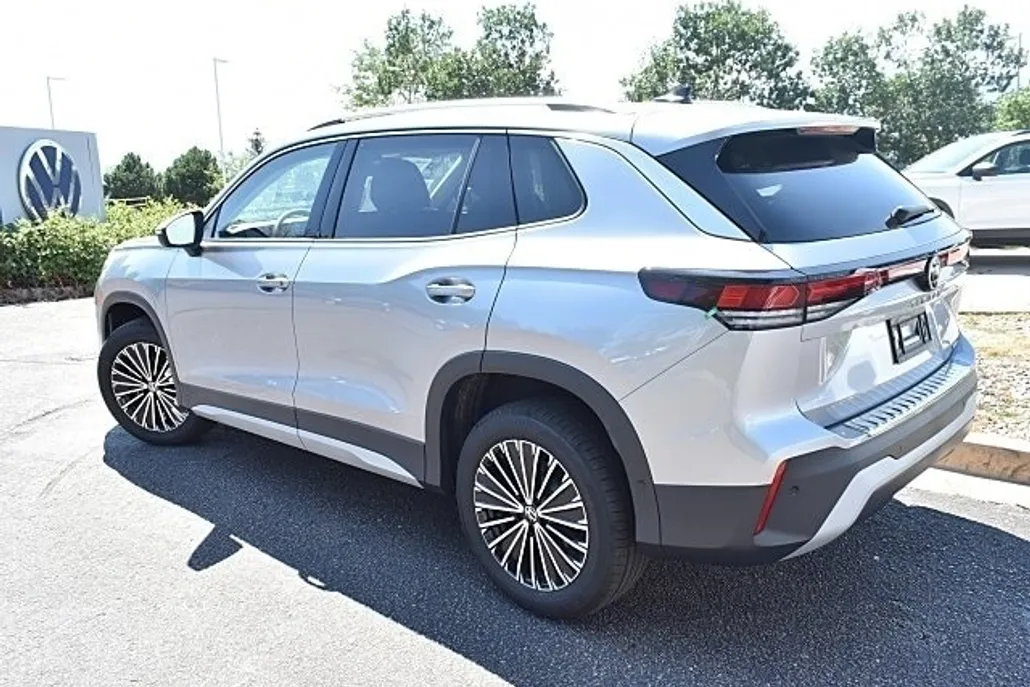 2025 Volkswagen Tiguan S photo 1