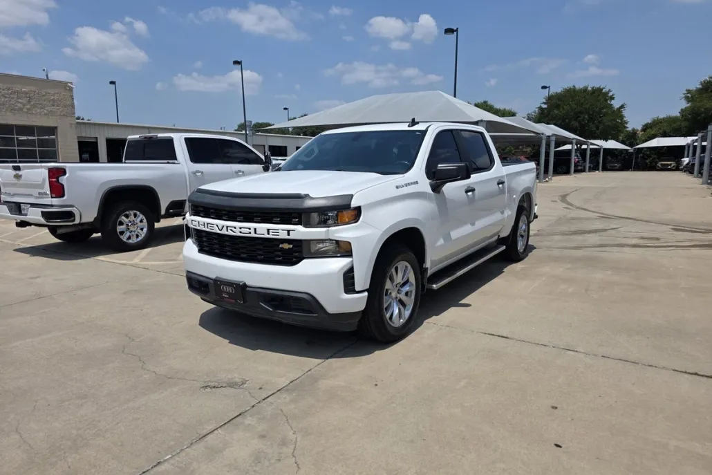 2020 Chevrolet Silverado 1500 Custom photo 1