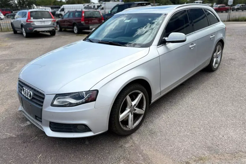 2012 Audi A4 2.0T Quattro Avant Premium photo 1