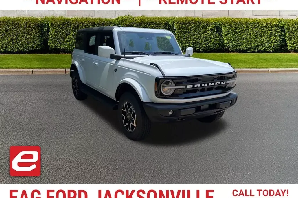 2025 Ford Bronco Outer Banks photo 1