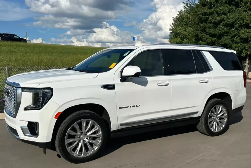 2024 Gmc Yukon Denali photo 1