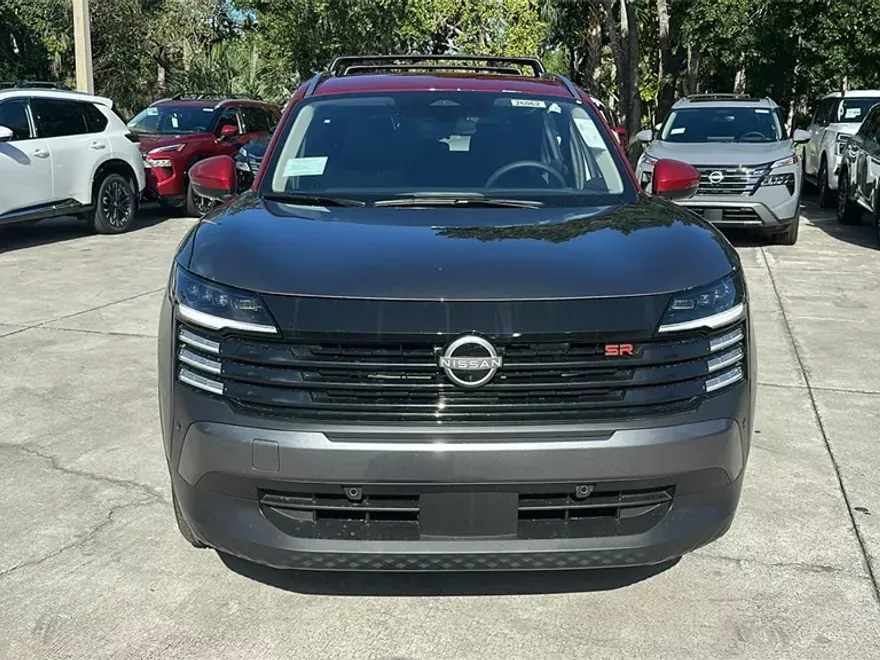 2026 Nissan Kicks SR photo 1
