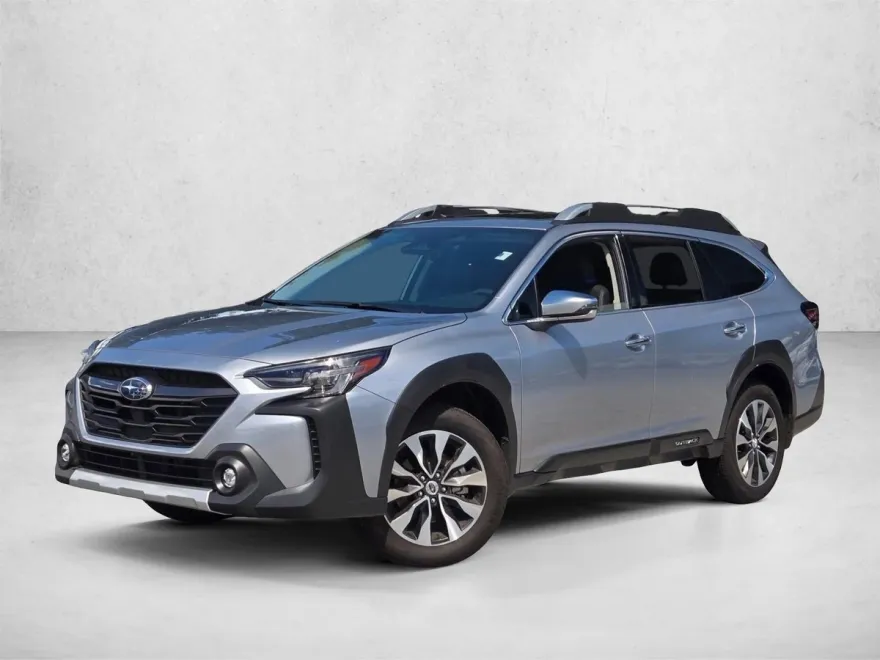 2025 Subaru Outback Touring photo 1