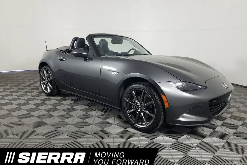 2021 Mazda MX-5 Miata Miata Grand Touring photo 1