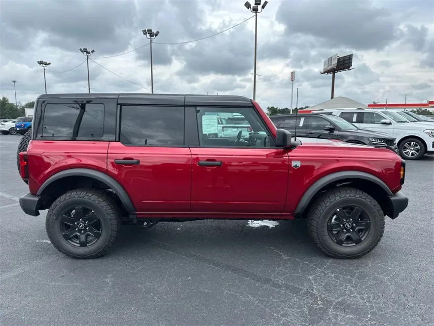 2025 Ford Bronco Big Bend photo 1