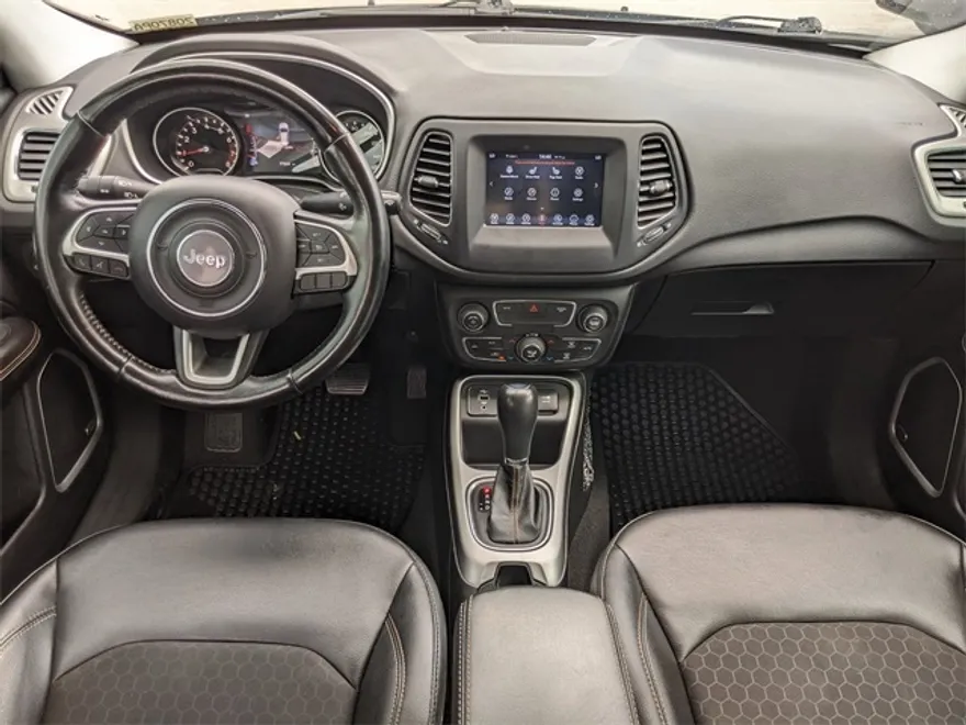 2021 Jeep Compass Latitude photo 1