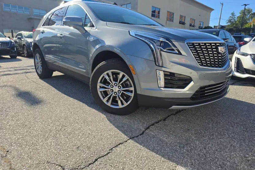 2023 Cadillac XT5 Premium Luxury photo 1
