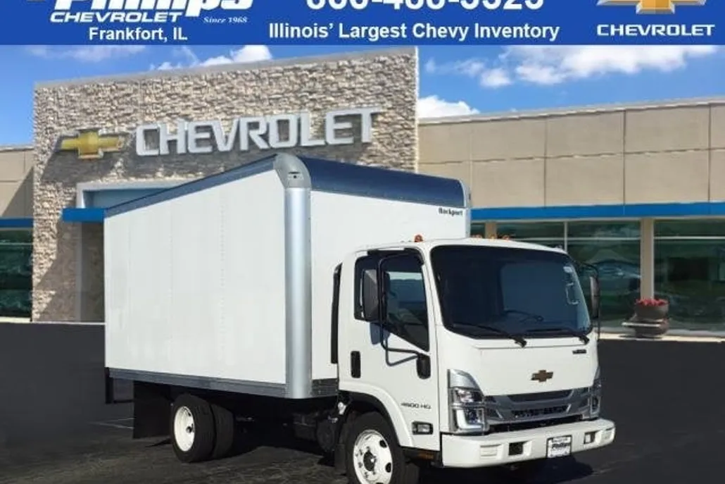 2025 Chevrolet Silverado 4500HD photo 1