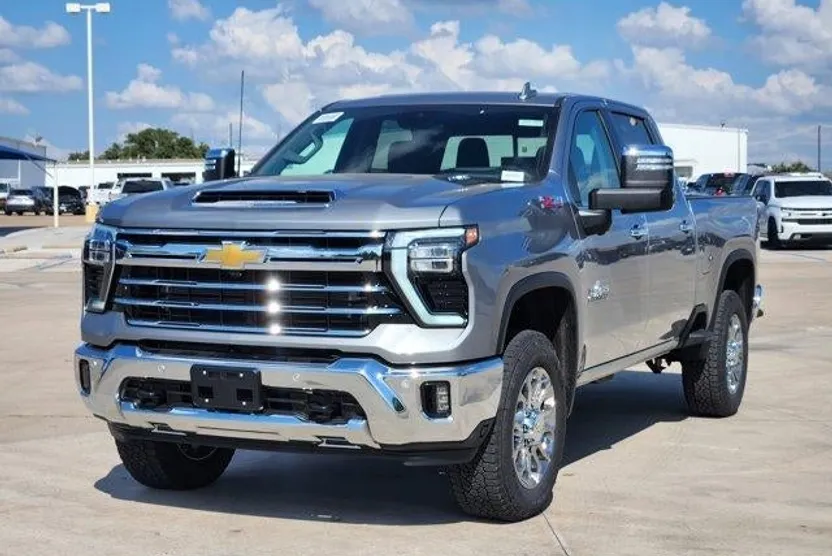 2026 Chevrolet Silverado 2500HD LTZ photo 1