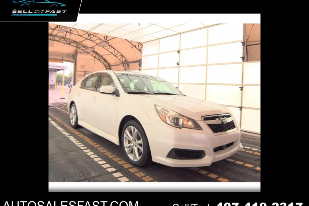 2013 Subaru Legacy Premium photo 1