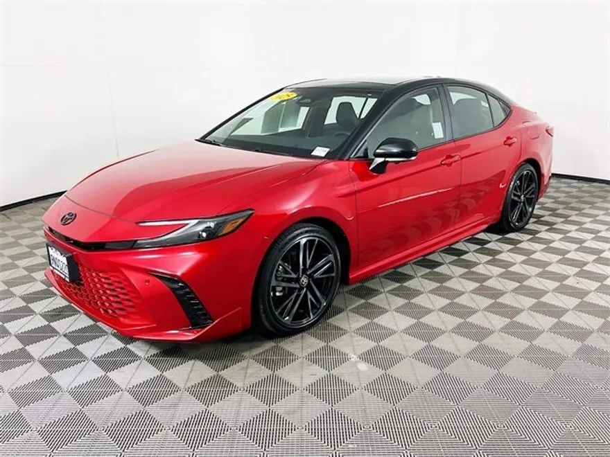 2025 Toyota Camry XSE photo 1