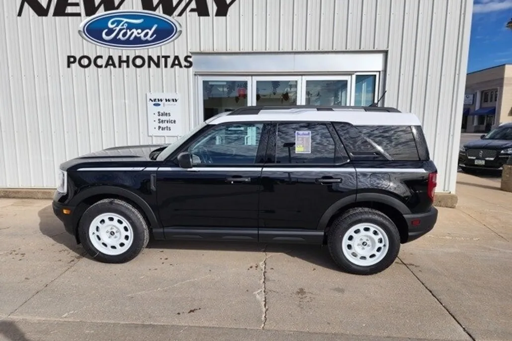 2024 Ford Bronco Sport Heritage photo 1