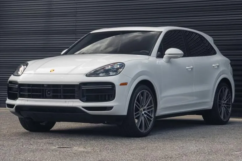 2022 Porsche Cayenne Turbo photo 1