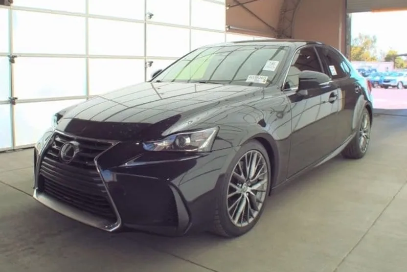 2019 Lexus IS 300 photo 1