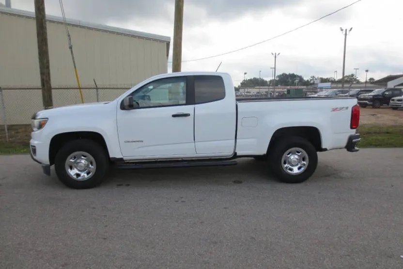 2017 Chevrolet Colorado Work Truck photo 1