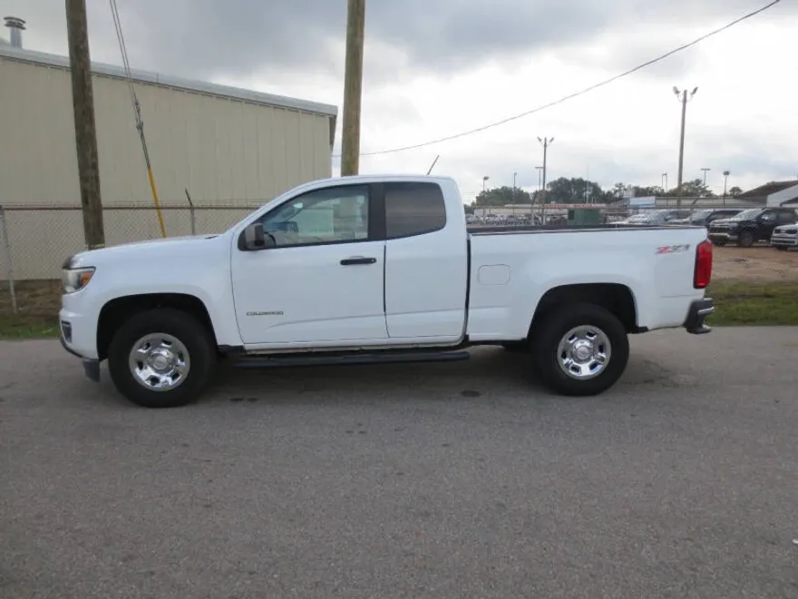 2017 Chevrolet Colorado Work Truck photo 1
