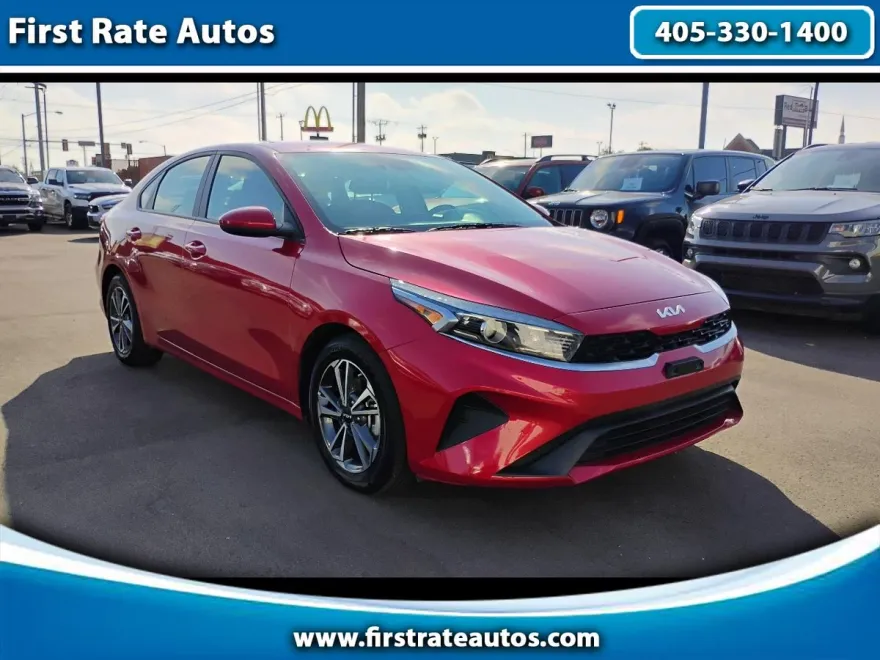 2024 Kia Forte LXS photo 1