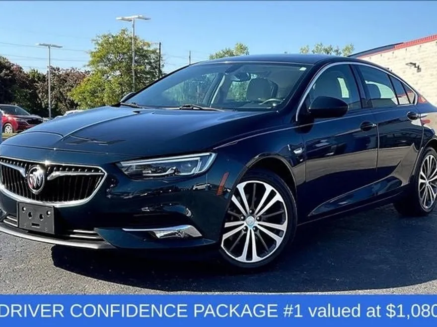2018 Buick Regal Sportback Preferred II photo 1