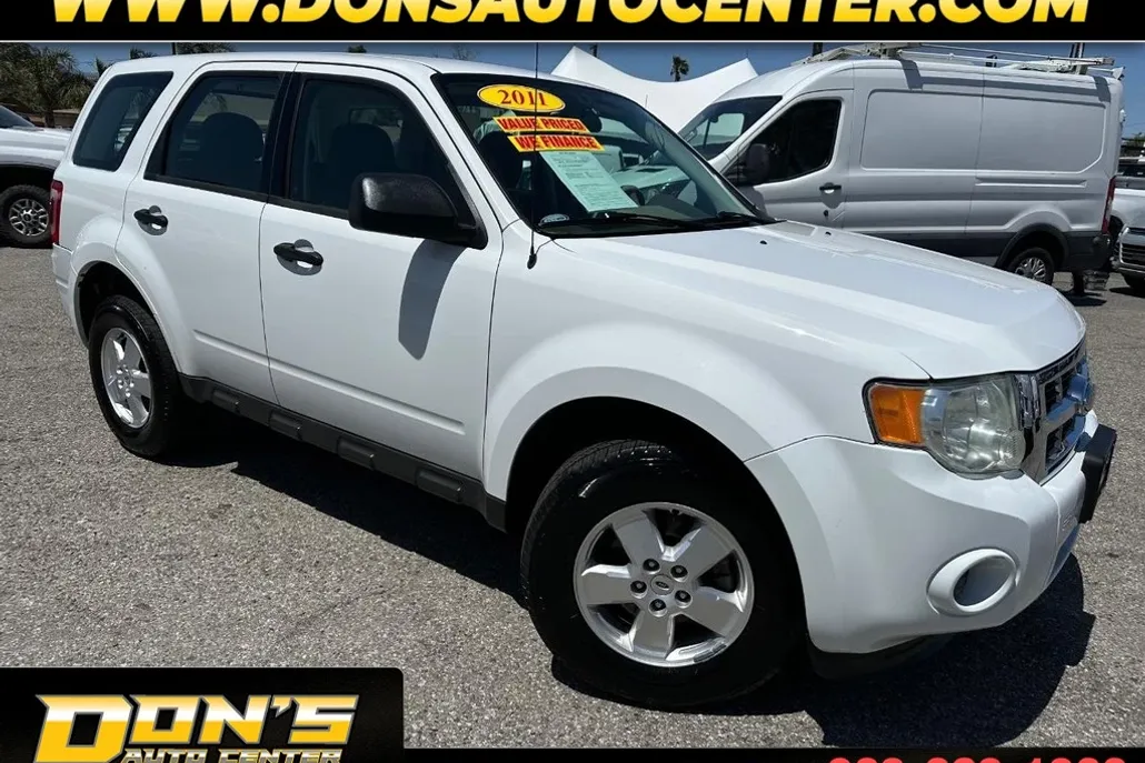 2011 Ford Escape XLS photo 1