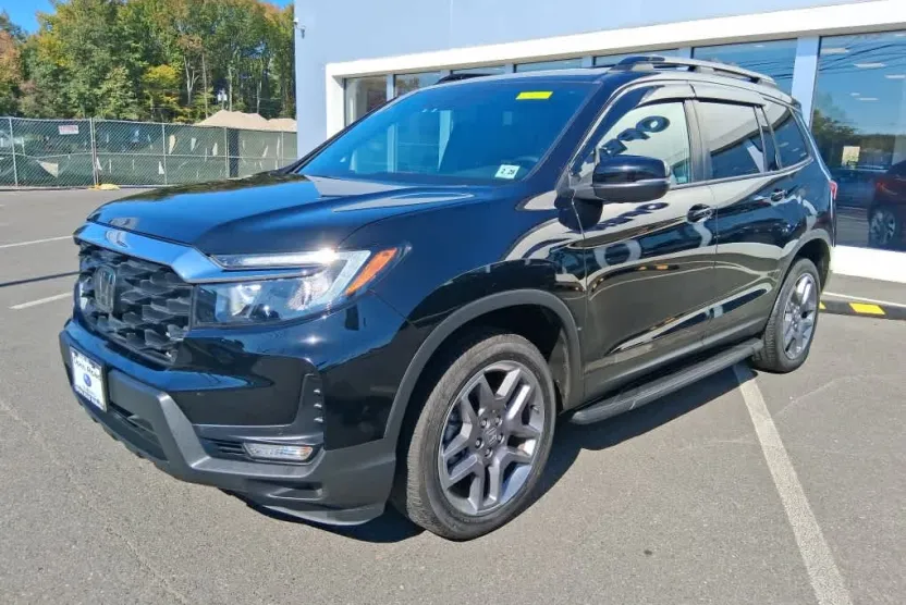 2023 Honda Passport EX-L photo 1