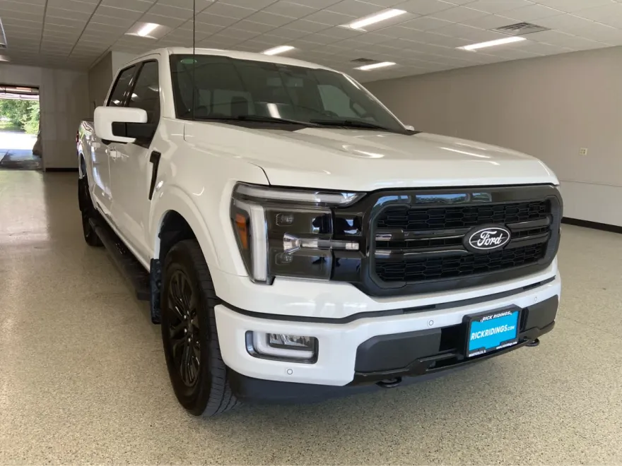 2024 Ford F-150 Lariat photo 1