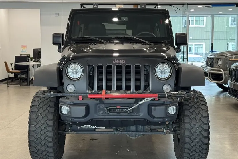 2017 Jeep Wrangler Unlimited Rubicon photo 1