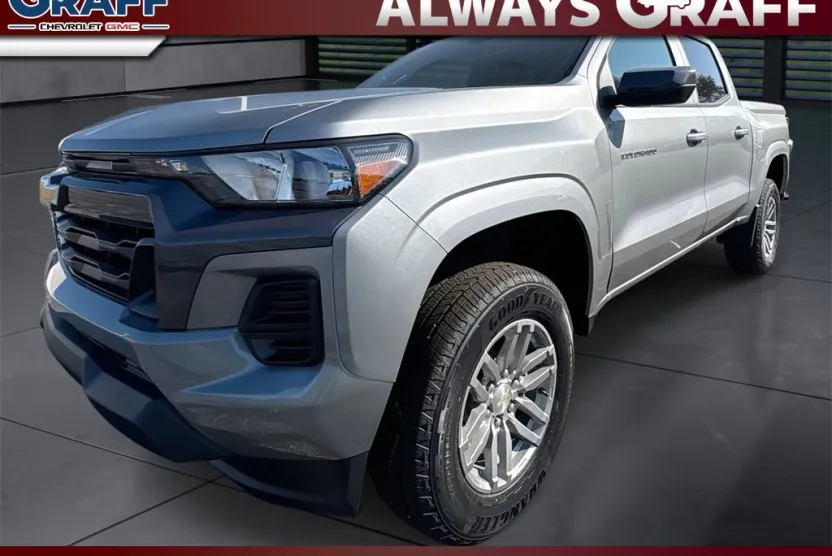 2026 Chevrolet Colorado LT photo 1