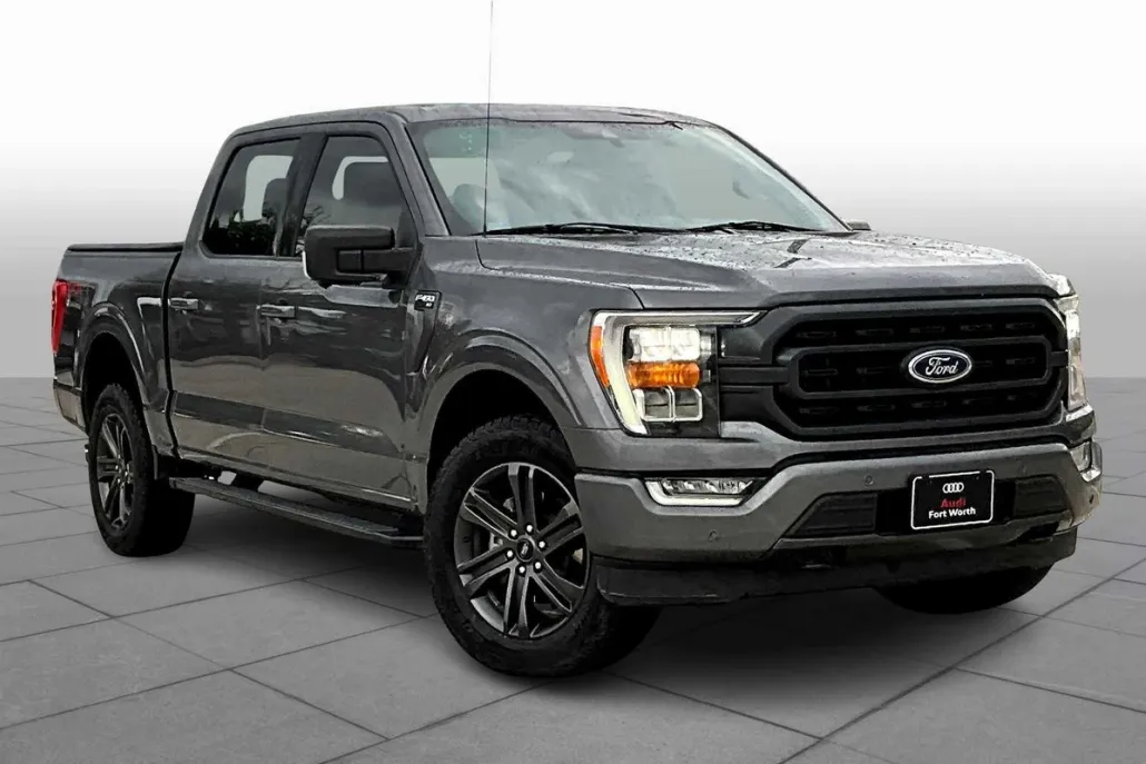 2021 Ford F-150 XLT photo 1
