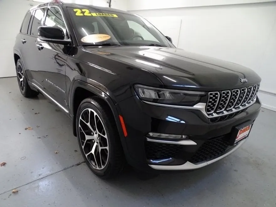 2022 Jeep Grand Cherokee Summit photo 1