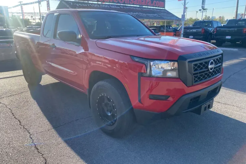 2022 Nissan Frontier S photo 1
